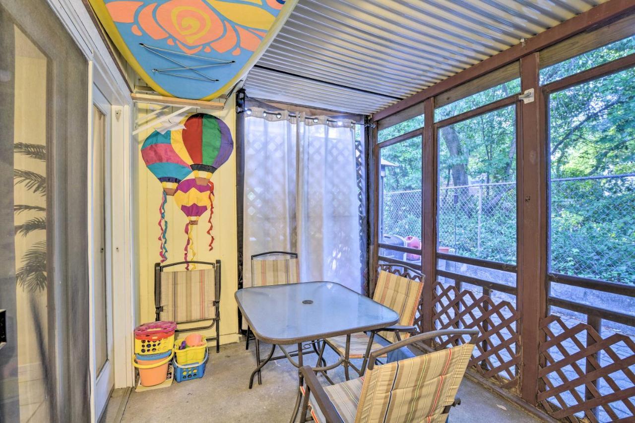 Family-Friendly Beach Condo 1 Block To Shore! Миртъл Бийч Екстериор снимка